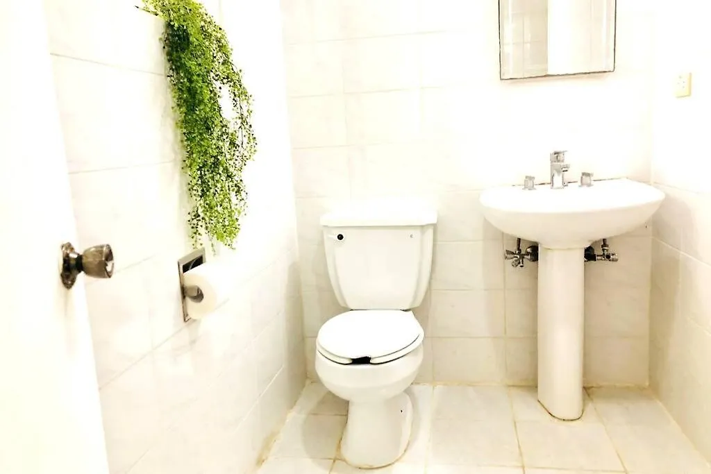 8 Bedroom Subic Bay/300Mbps/Big Screened Lanai Sawat