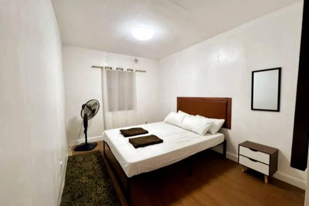 8 Bedroom Subic Bay/300Mbps/Big Screened Lanai Sawat