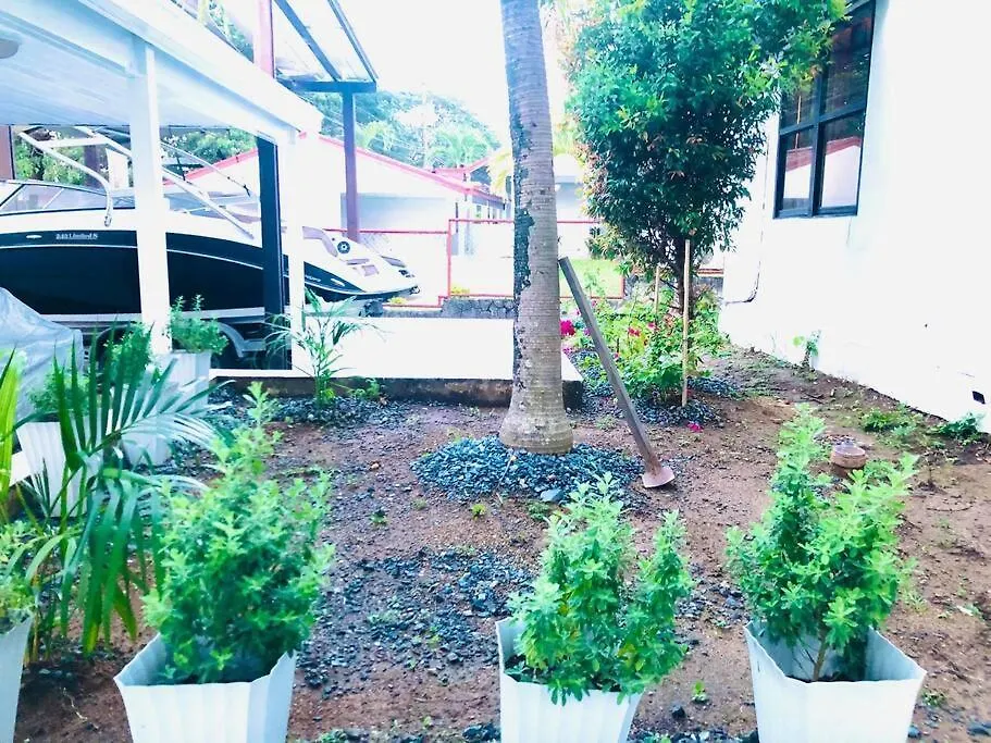 8 Bedroom Subic Bay/300Mbps/Big Screened Lanai Sawat